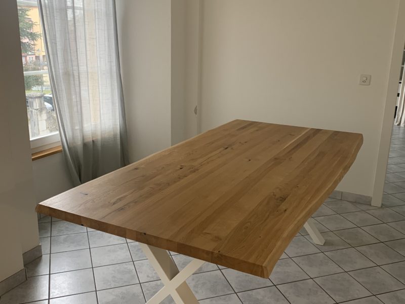 Table en bois massif