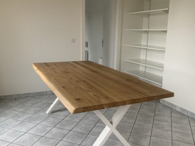 Table en bois massif
