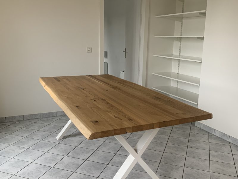 Table en bois massif