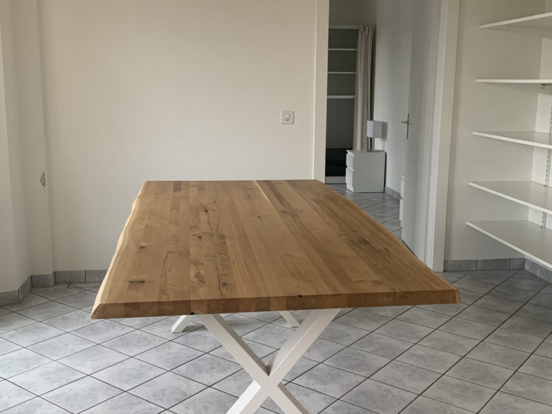 Table en bois massif